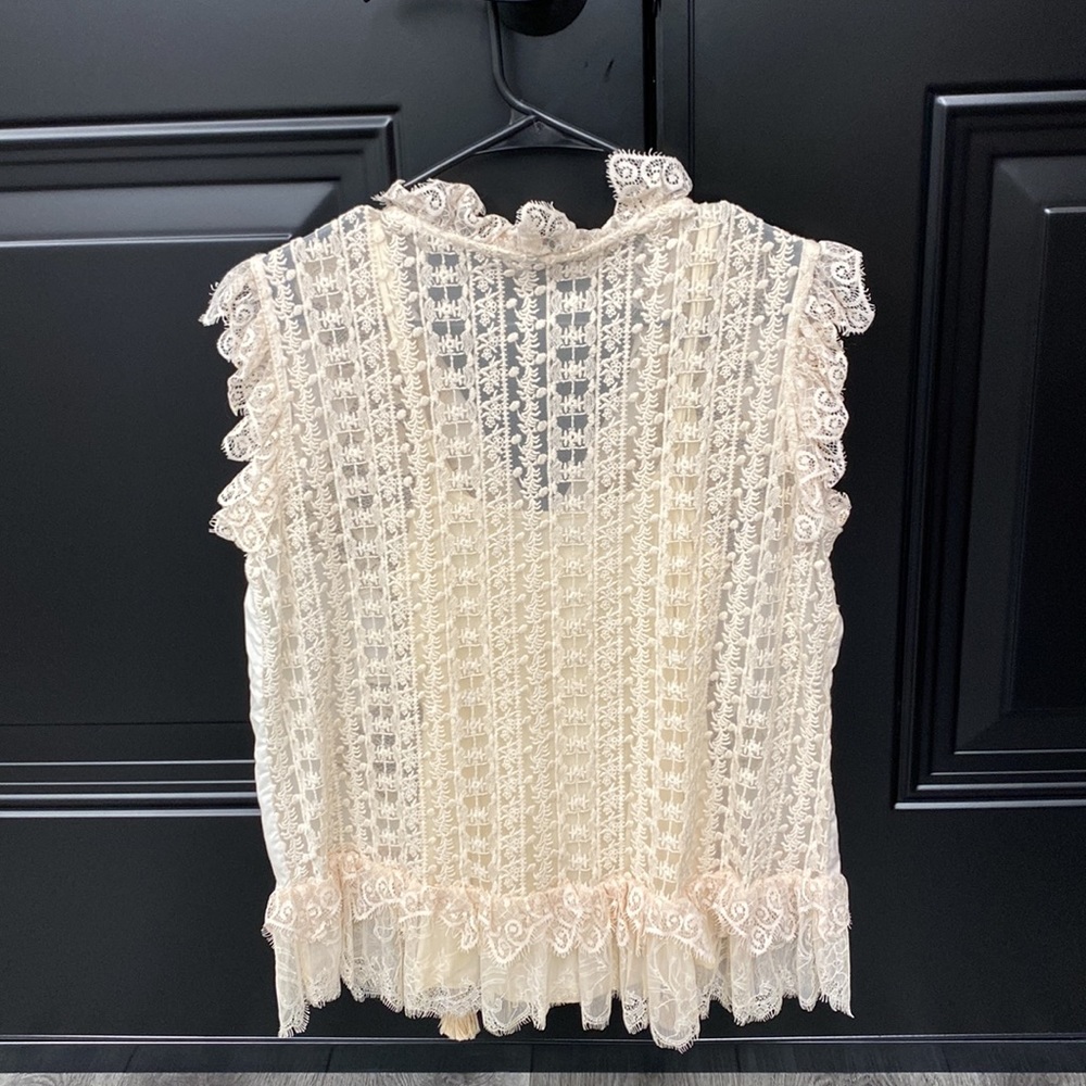 NWOT Lace Top - Picture 2 of 2
